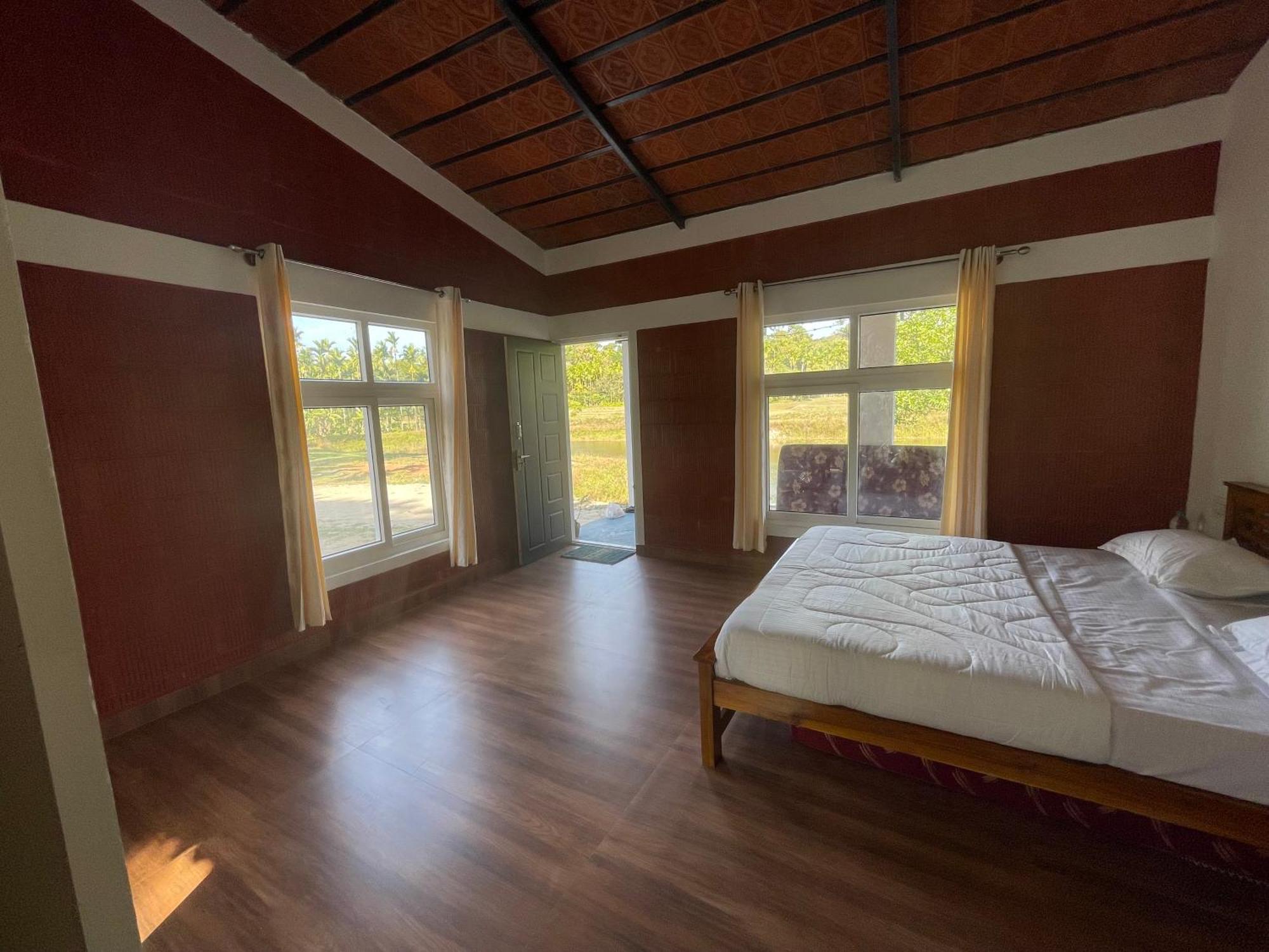 Lake Ripples - Farmstay & Camping Ponnampet Экстерьер фото